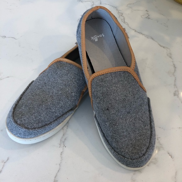 Sanuk Gray Wool Flannel Slip On - Picture 1 of 4